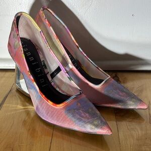NWT Gianni Bini Pamalaa Printed Mesh Architectural Wedge Pumps